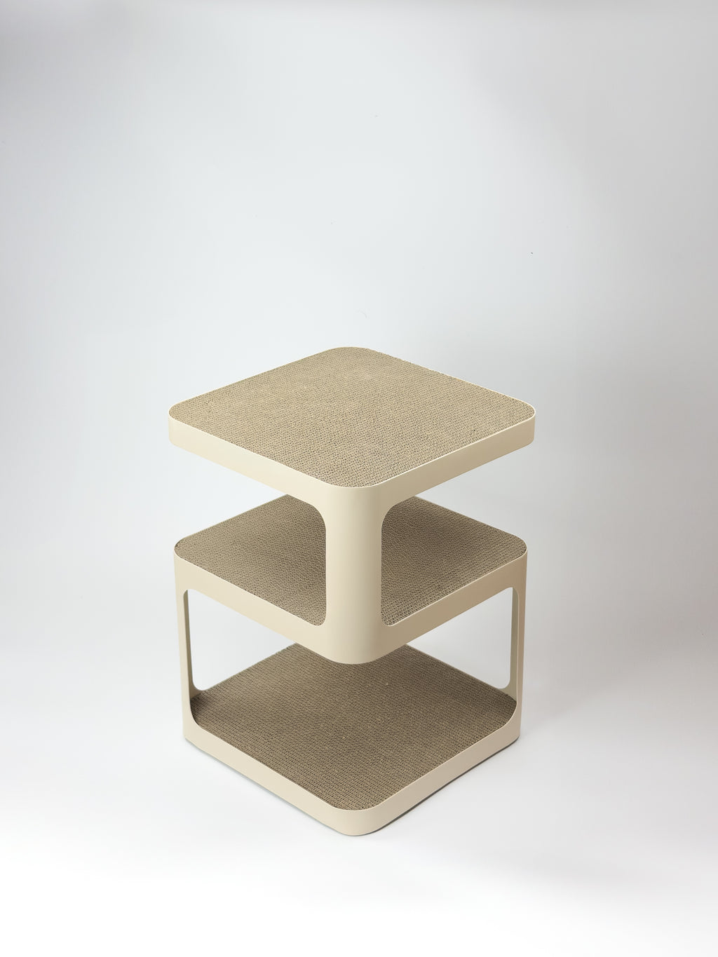 Design-Beistelltisch mit Kratzoption