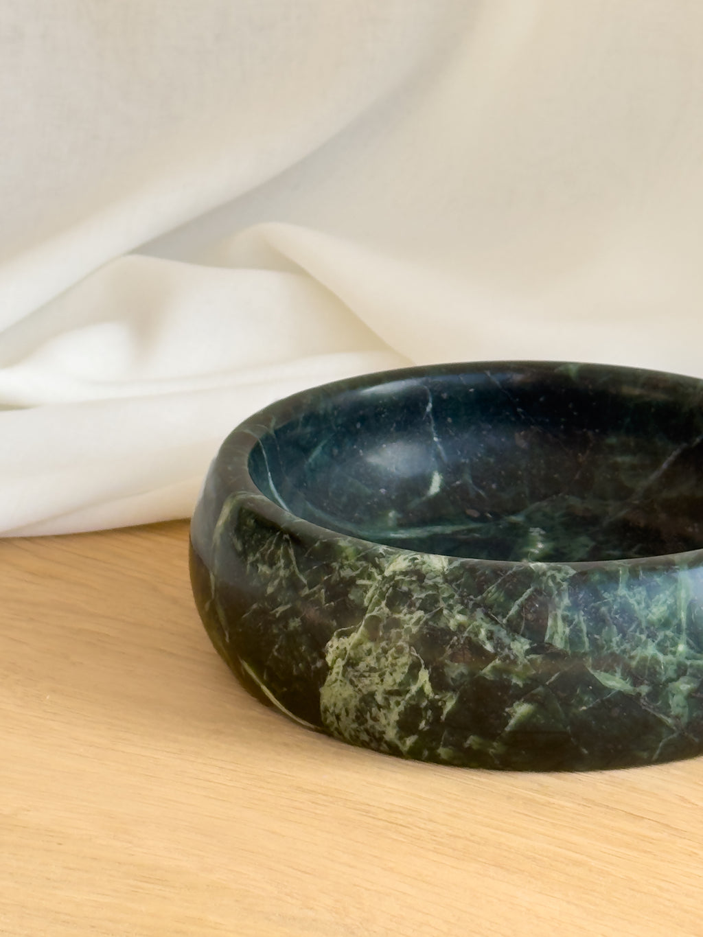 Katzennapf aus Naturstein